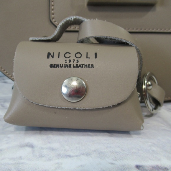Nicoli  Tan Italian Leather Luxury Handbag - Picture 6 of 8